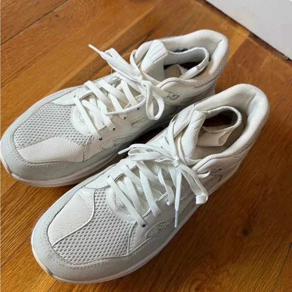 BrandBlack LA Men’s Saga Trainers Sneakers Vibram Line New Size 11